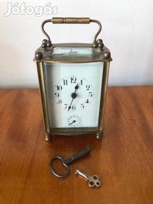 Francia lanterna típusú ébresztős asztali óra kulcsokkal