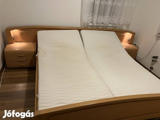 Franciaágy (180x200) fejvéggel és éjjeliszekrényekkel 