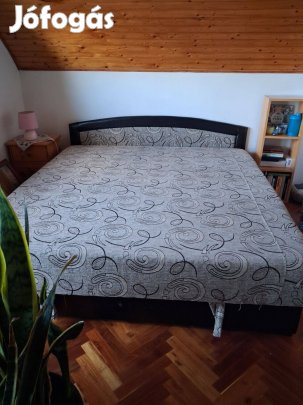 Franciaágy ágyneműtartóval