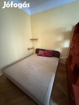 Franciaágy ágyneműtartóval