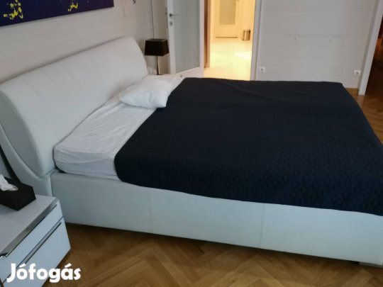 Franciaágy eladó matraccal