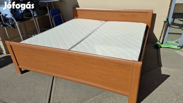 Franciaágy keret, 200cm x 200cm. 