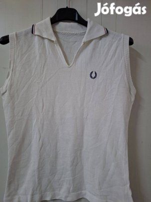 Fred Perry M-es ujjatlan női felső