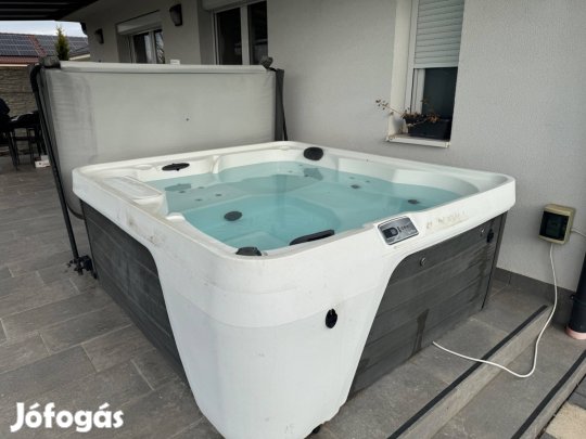 Freeflow Excursion Premere masszázsmedence (jakuzzi)