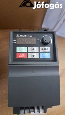 Frekvenciaváltó Új Delta VFD007-EL43A 3 fázisú 0,75 kW