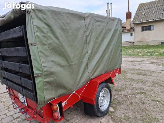 Friss müszakival 210x12.Cm utánfutó eladó