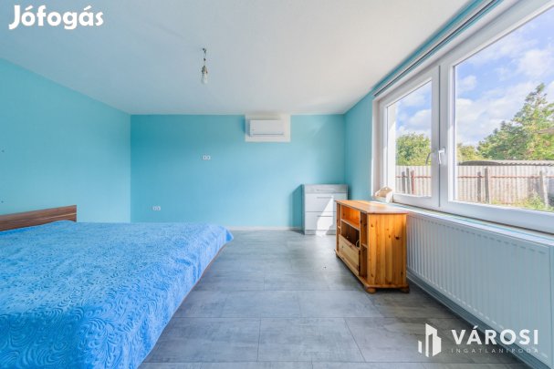 Frissen felújított kertkapcsolatos lakás