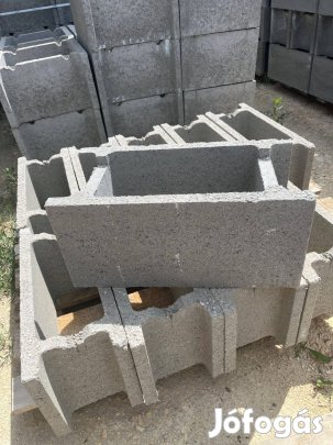 Frühwald gyári akció! zsalukő ZS25 50x23x25 cm 609 Ft/db