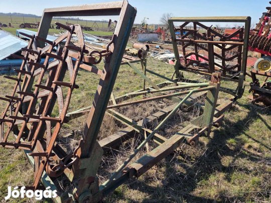 Fügesztett nehéz fogas