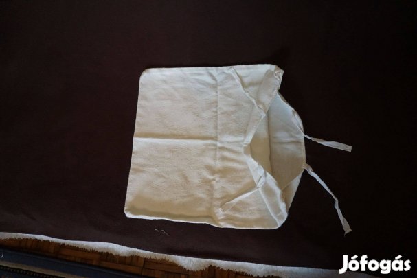 Függeszthető fehér 35x38 cm.-es zoknitartó eladó