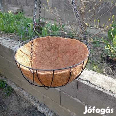 Függő kaspó kókusz béléssel