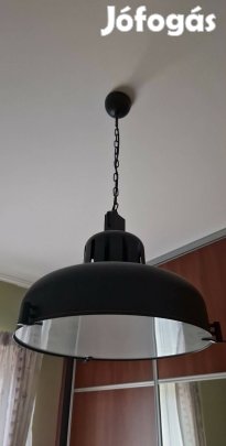 Függőlámpa.  