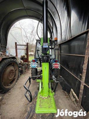 Függőleges gardánhajtású fahasitó