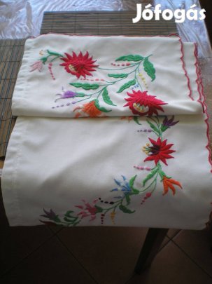 Függöny drapéria kézzel hímzett szép virágos mintákkal 173 cm