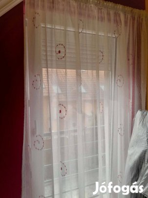 Függöny tartozékokkal