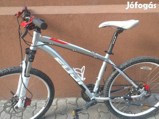 Fuji Nevada 3.0 hidraulikus tárcsafék alumínium vázas kerékpár,bicikli