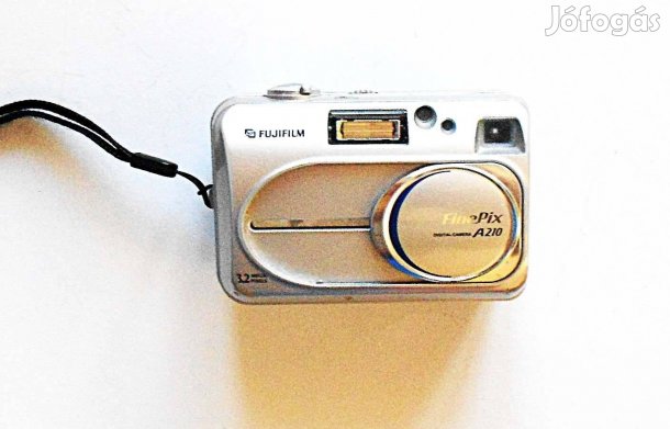 Fujifilm Finepix A 210 fényképezőgép kamera. 3.2 megapixel alkatrészne
