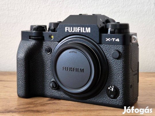Fujifilm X-T4 váz és tartozékok