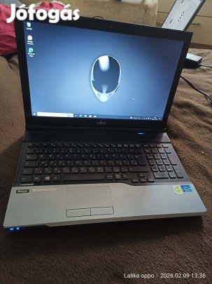 Fujitsu Lifebook A532 Notebook core i3 8GB ram SSD eladó szép állapotb