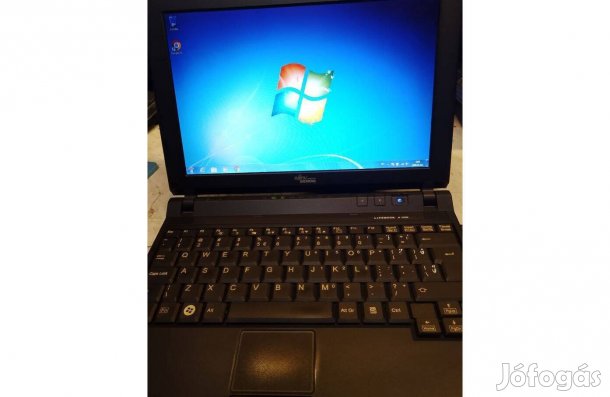 Fujitsu Lifebook P7230 10.6"-es laptop