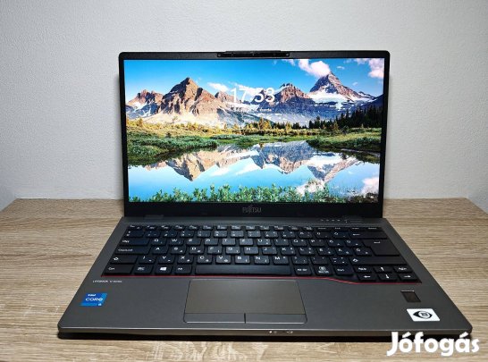 Fujitsu Lifebook U7411 i5-1135G7/8GB/256 GB Nvme/14 " FHD IPS laptop