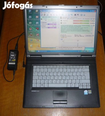 Fujitsu-Siemens V5535 (M530 - 512MB - 120GB) működik