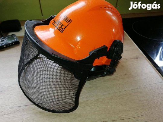 Fűkasza Sisak Husqvarna Fülvédővel