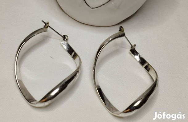 Fülbevaló ezüst színű újszerű