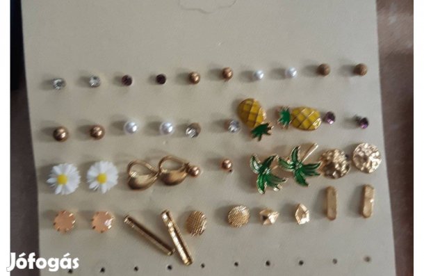 Fülbevalók ( 20 pár)