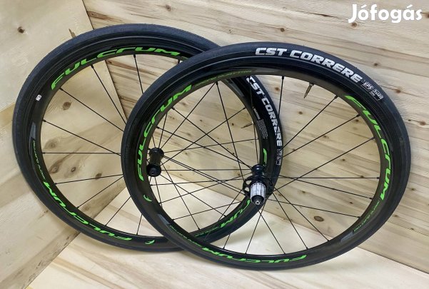 Fulcrum Racing Quatro karbon kerékszett 