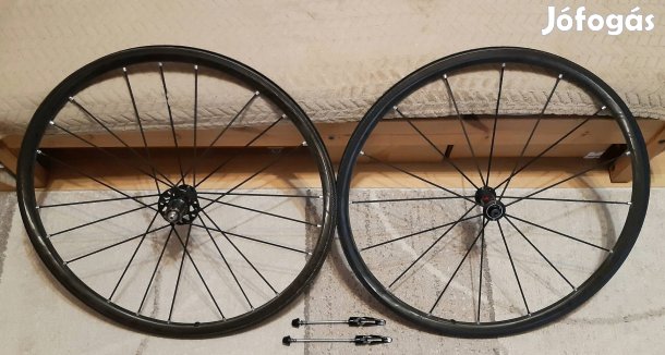 Fulcrum Racing Zero C17 karbon országúti kerékszett. Kb. új!