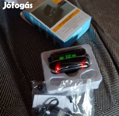 Fülhallgató+töltőtok fekete Új!