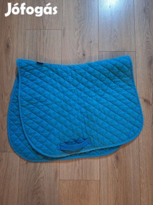 Full-os nyeregalátét