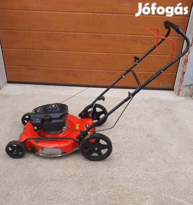 Fullas 51cm benzinmotoros oldalkidobós fűnyíró