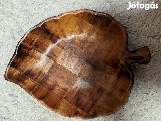 Funérböl préselt gyümölcstál