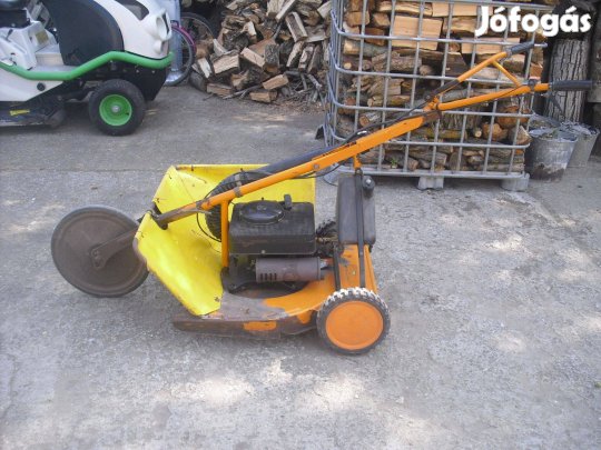 Fűnyiró-Gazvágó AS 26 AHB