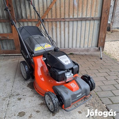Fűnyíró Husqarna önjáró 4x4 Hajtassal 