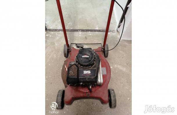 Fűnyíró, pázsitnyíró gép