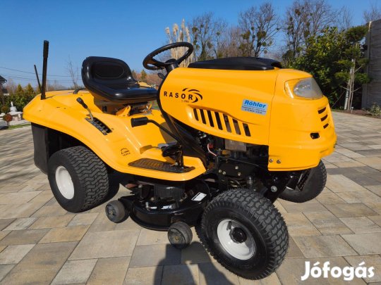 Fűnyíró traktor Fűnyírótraktor 16 Hp V2