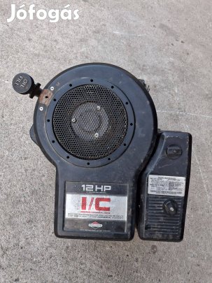 Fűnyíró traktor briggs motor Fűnyírótraktor