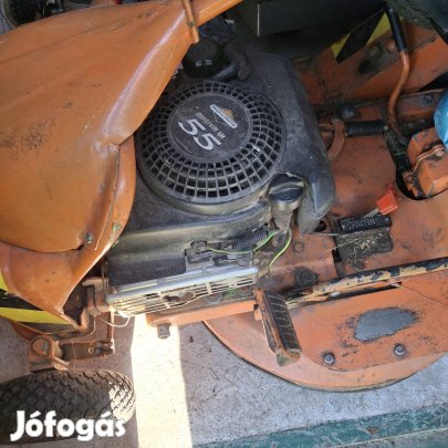 Fűnyíró traktor eladó