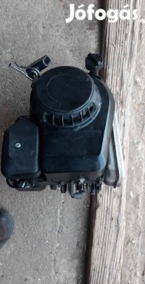 Fűnyírók s briggs motorok eladók.