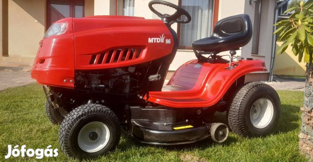 Fűnyírótraktor fűnyíró traktor mtd