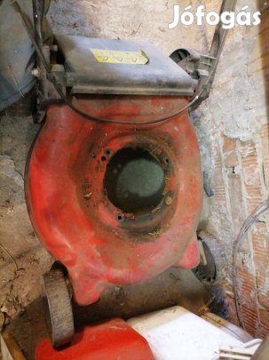 Fűnyíróváz piros használt szép