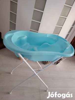 Fürdetőkád állvánnyal