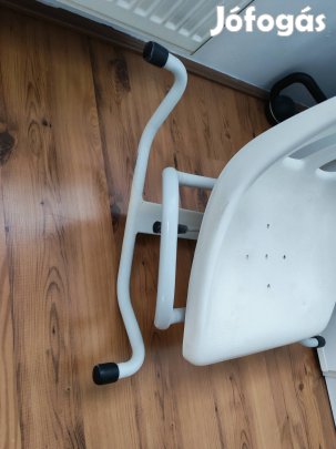 Fürdőszék, fürdőkád pad