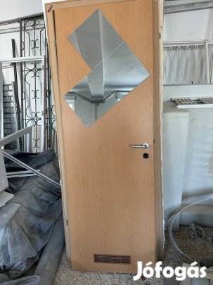 Fürdőszoba ajtó tokkal