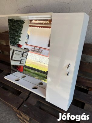 Fürdőszoba kis szekrény + tükör