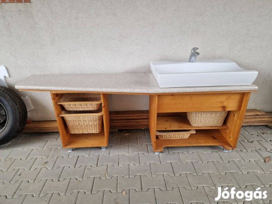 Fürdőszoba szekrény gránit lappal, mosdóval, csapteleppel