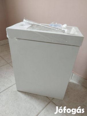 Fürdőszoba szekrény mosdóval